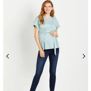 Jessica Simpson blue short sleeve maternity top